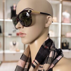 Louis Vuitton Vertigo Tortoise Sunglasses